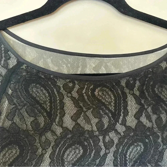 Beautiful Short Sleeve Black Lace Michael Kors Top with Nude Lining - Picture 3 of 9
